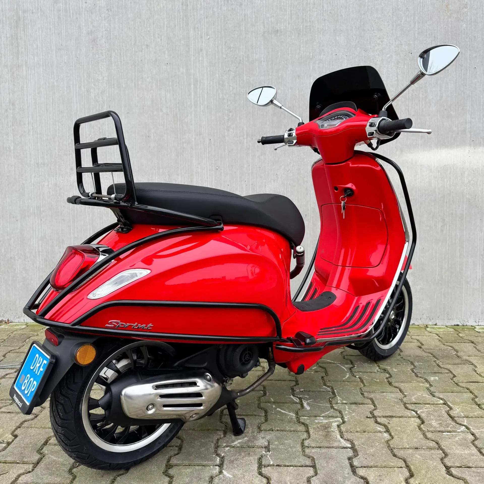 SOLD Vespa Sprint Glans Rood DRF-80-P