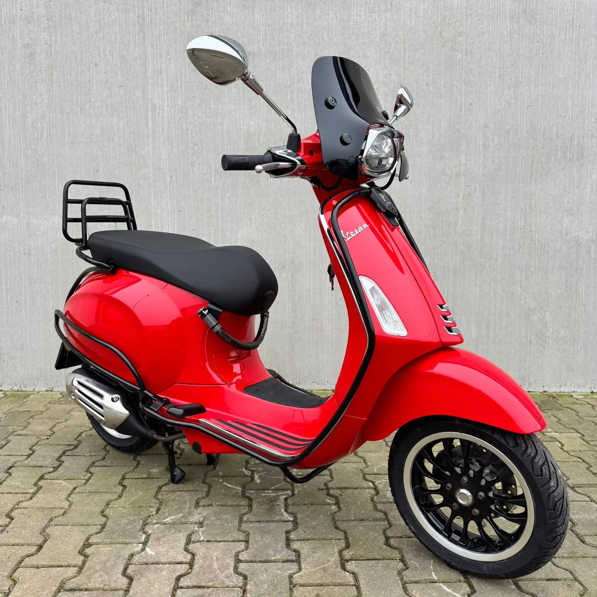 SOLD Vespa Sprint Glans Rood DRF-80-P