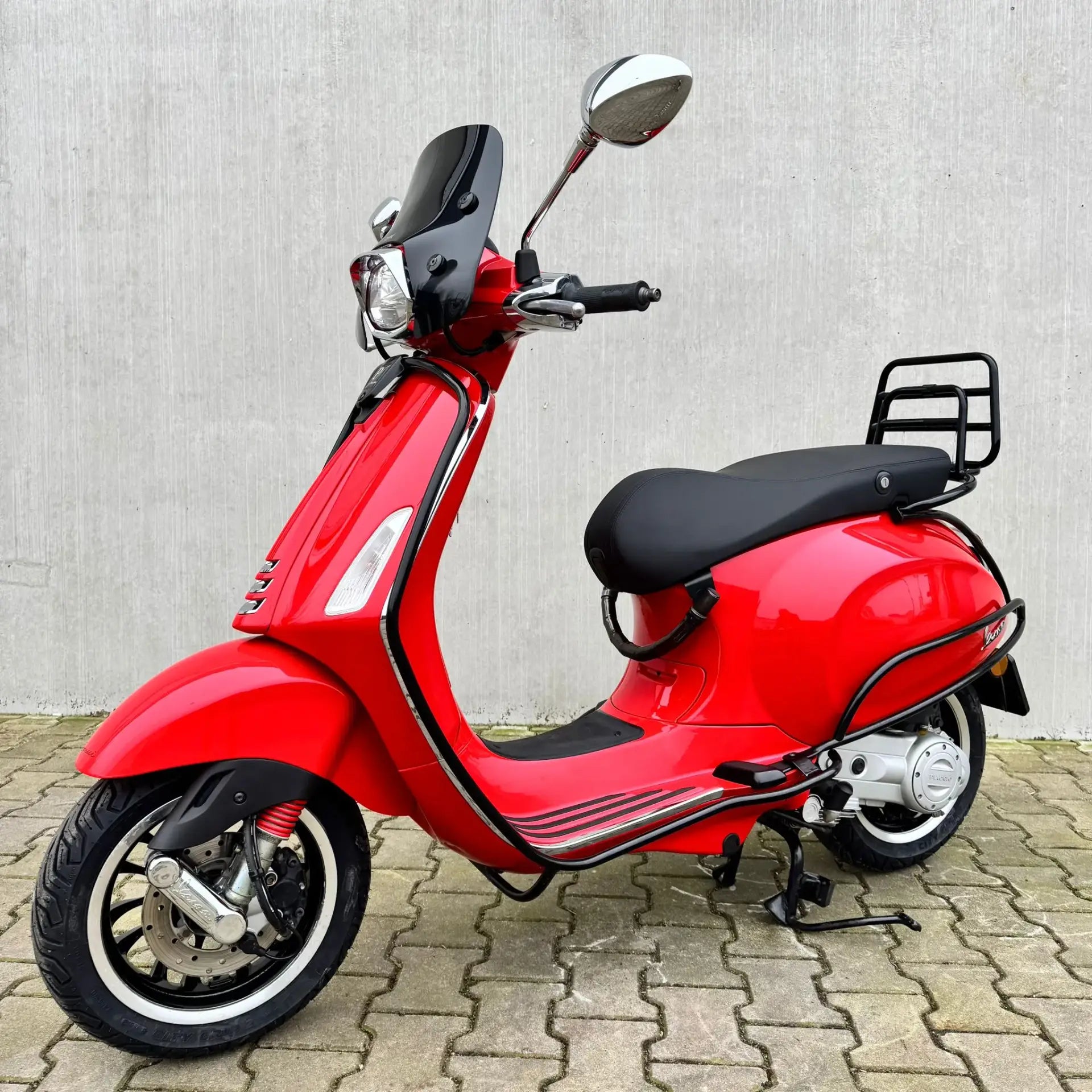 SOLD Vespa Sprint Glans Rood DRF-80-P
