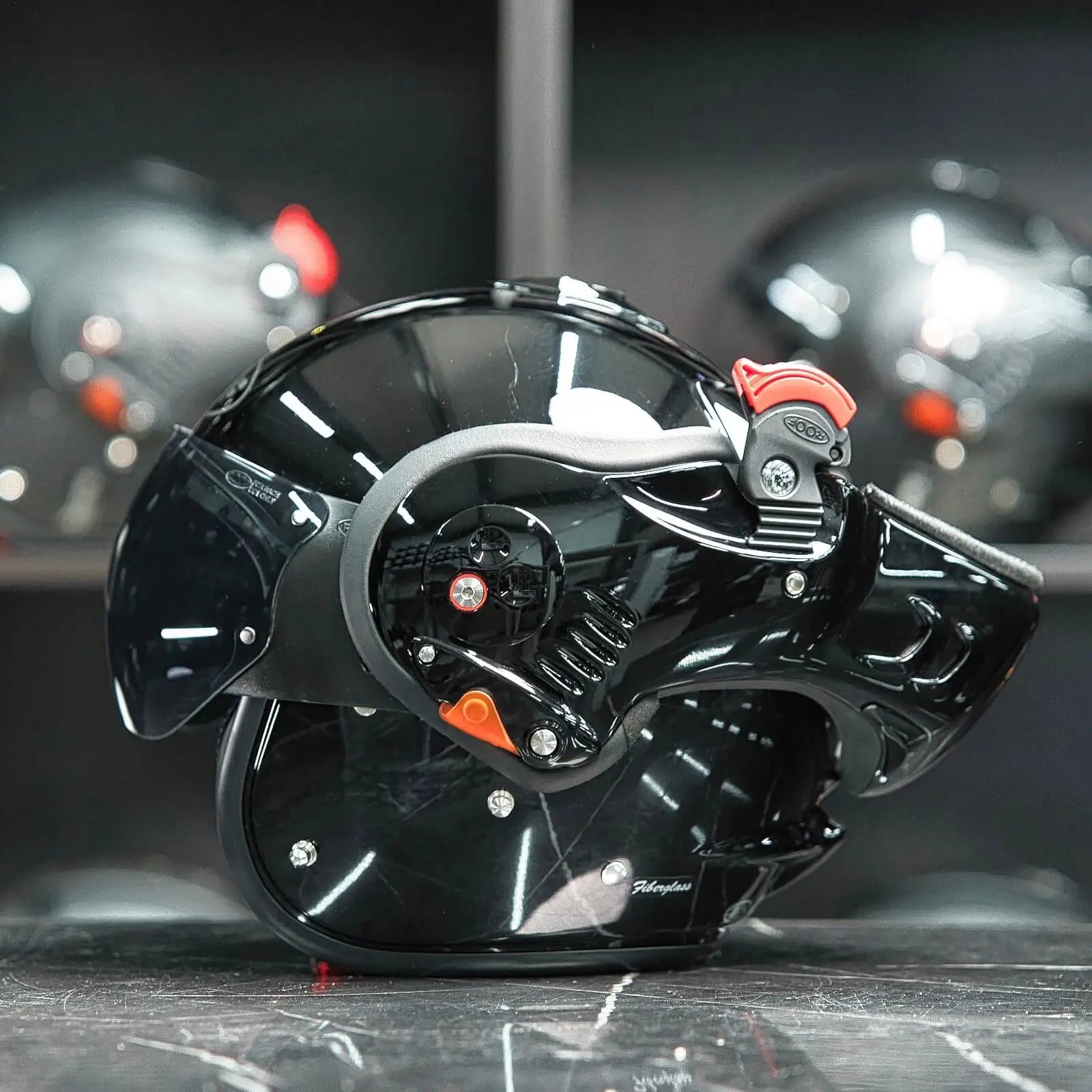 Roof Boxer V8 Alpha Glossy Black