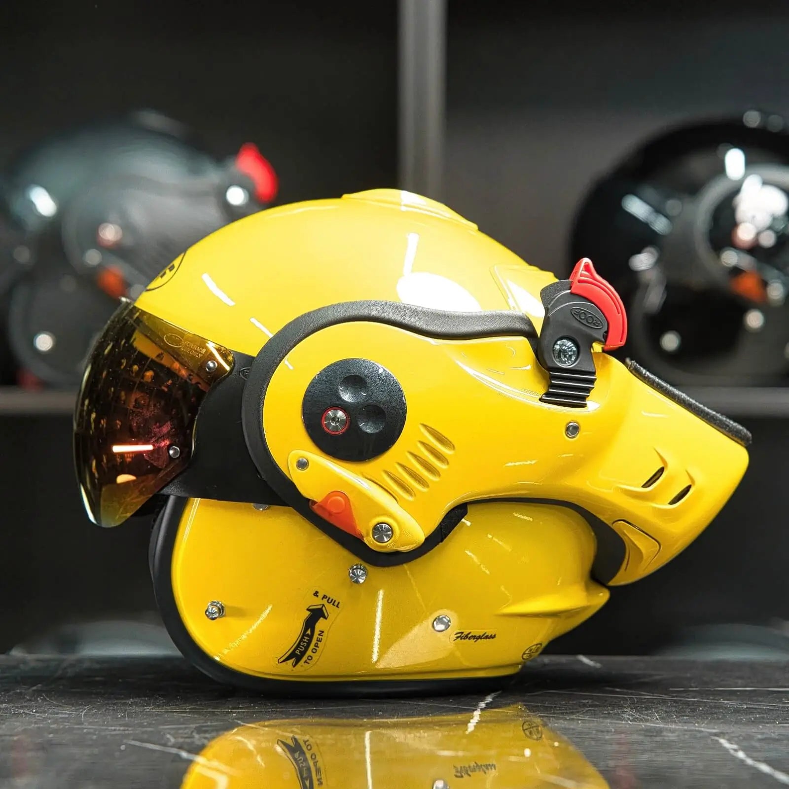 Roof Boxer V8 Alpha Yellow