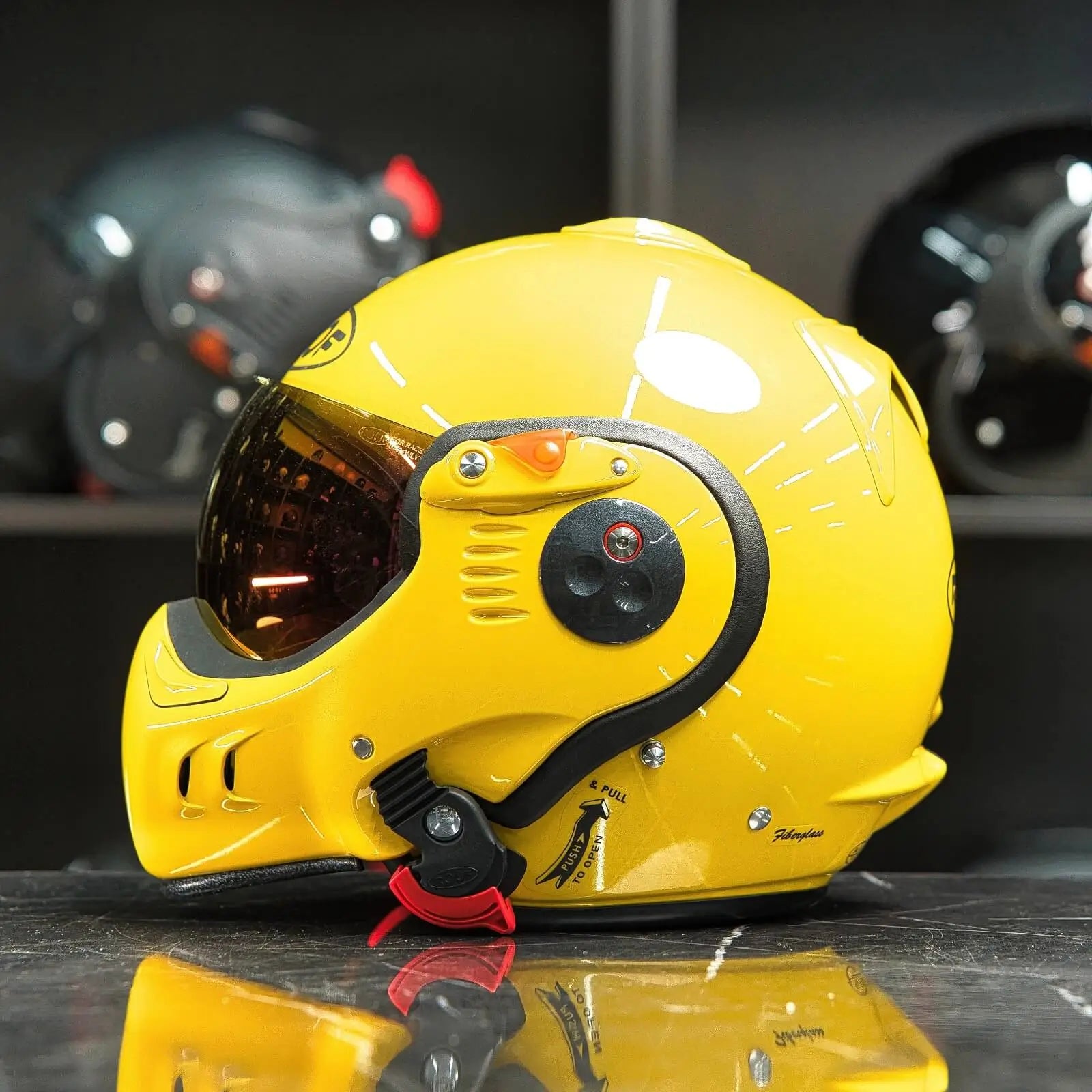 Roof Boxer V8 Alpha Yellow