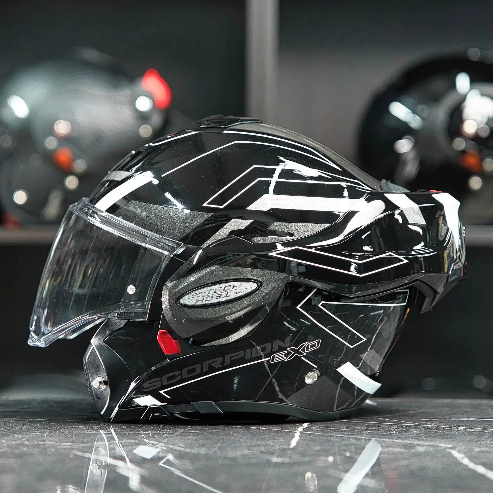 Scorpion Exo-Tech Evo Conquer Black-White