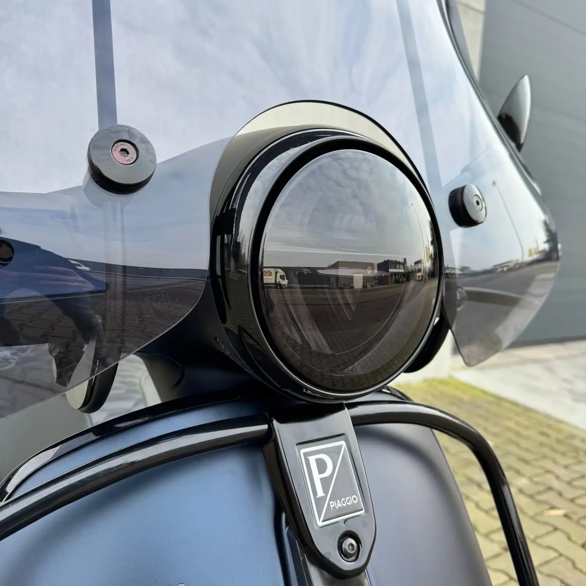 SOLD Vespa Primavera Custom Opaco Dark Blue DXF-03-R