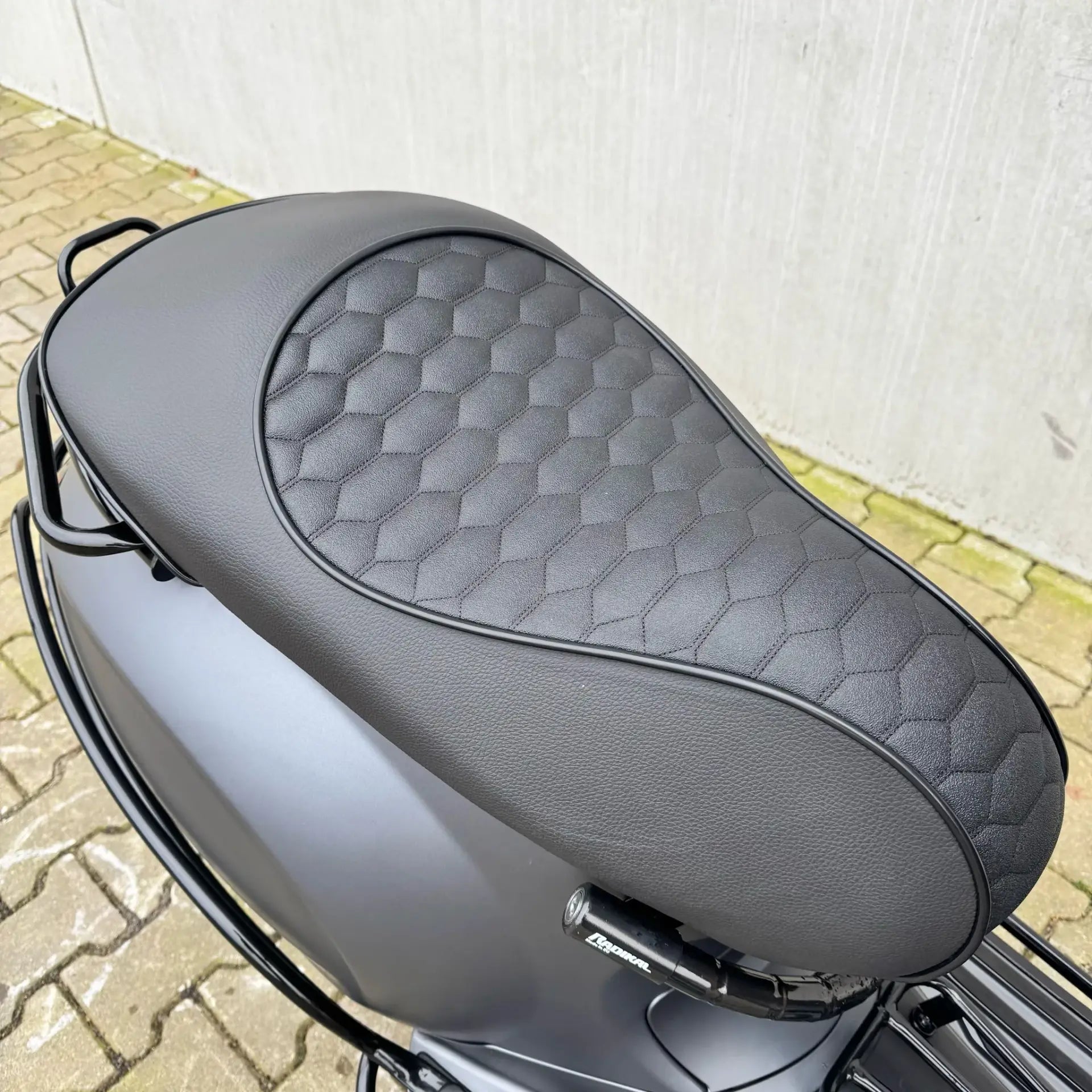 SOLD Vespa Sprint Sport Mat Grijs DTB-60-L