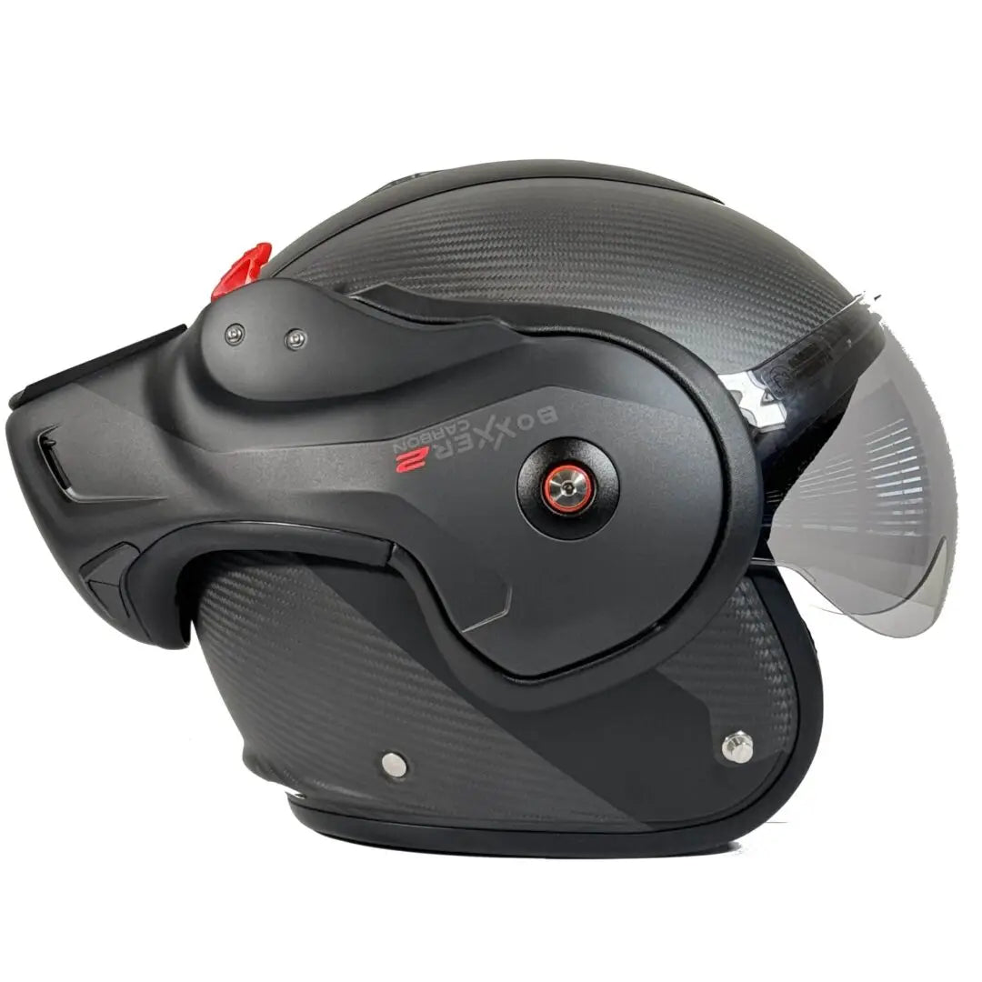 Roof RO9 Boxxer 2 motorhelm in matzwart met carbon afwerking en innovatief flip-over design.
