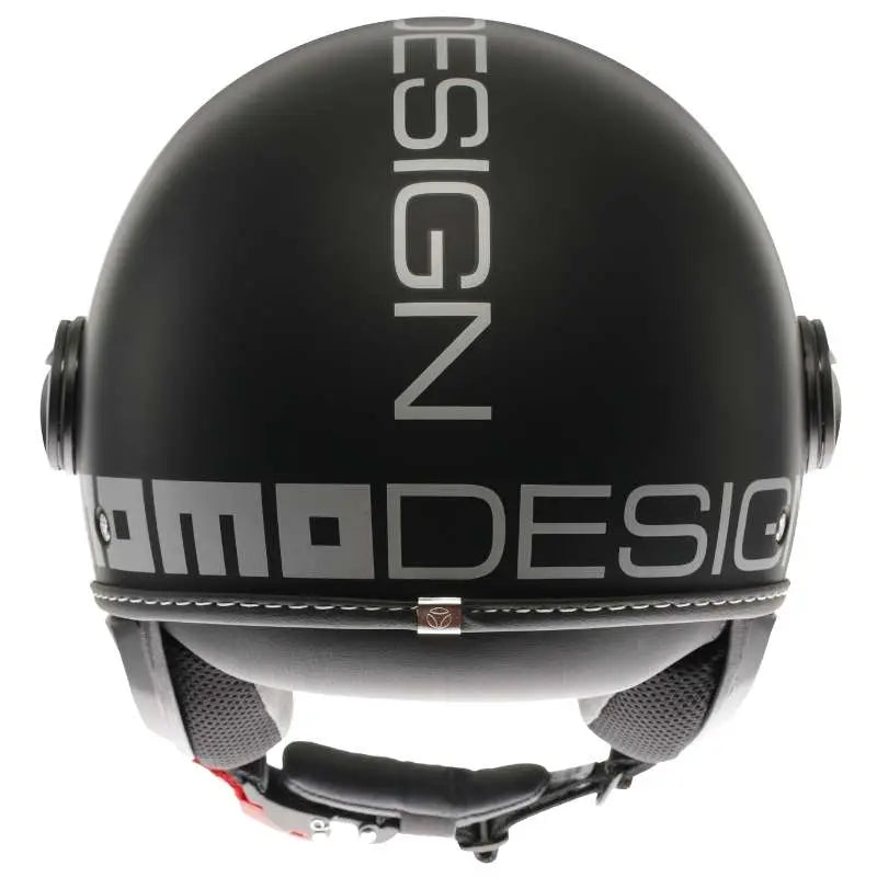 Momo FGTR EVO HIP jethelm in Matt Black Silver met breed vizier en modern design.