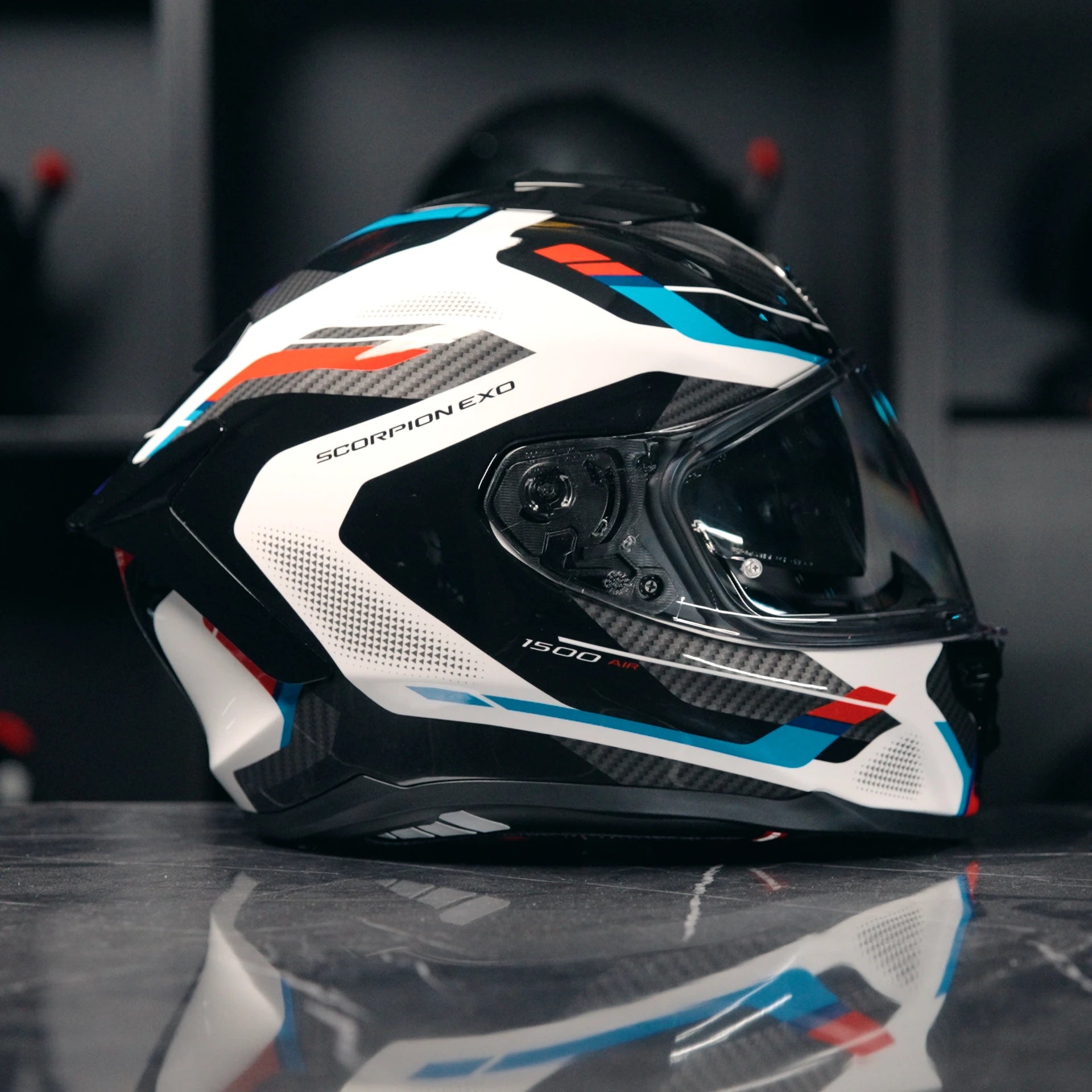 Scorpion EXO-1500 Sleek White Red Blue