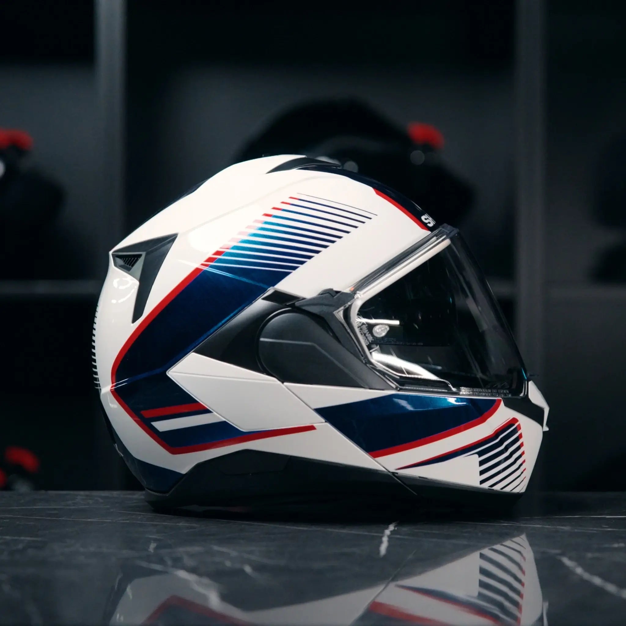 Shark OXO Sikter White Chrome Blue