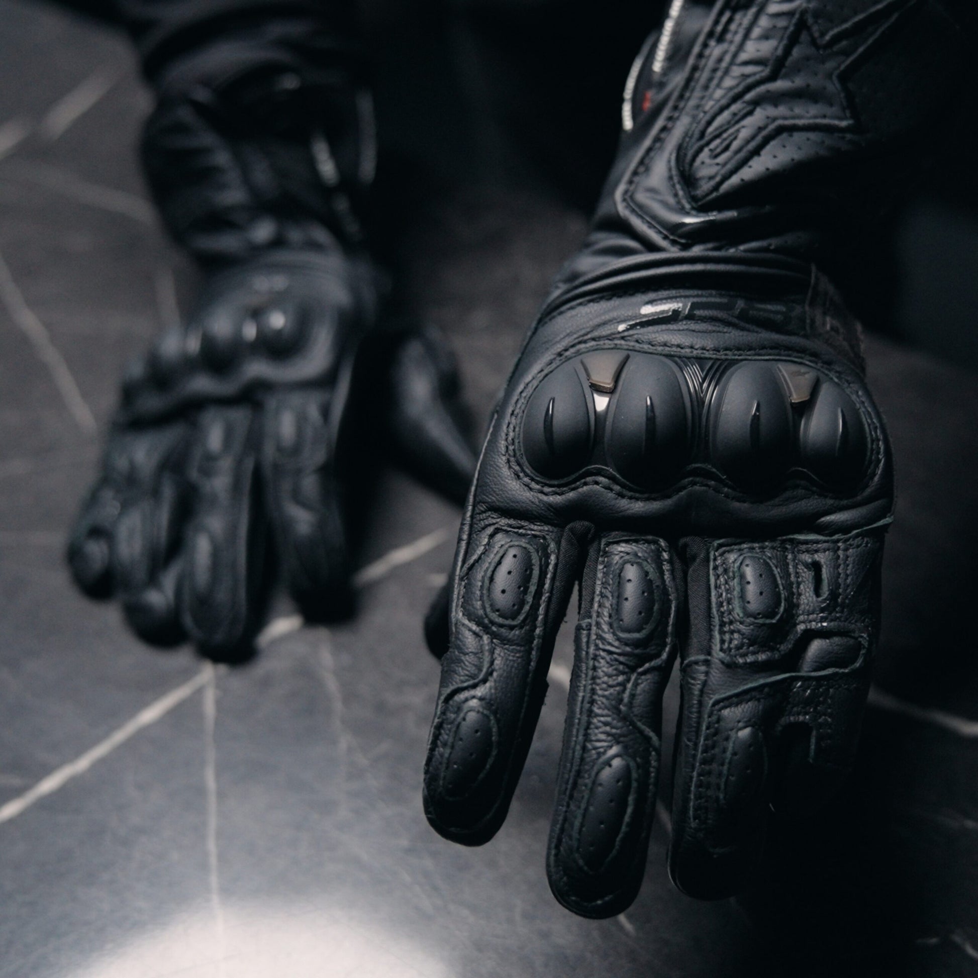 Alpinestars SP-8 V3 Gloves Black