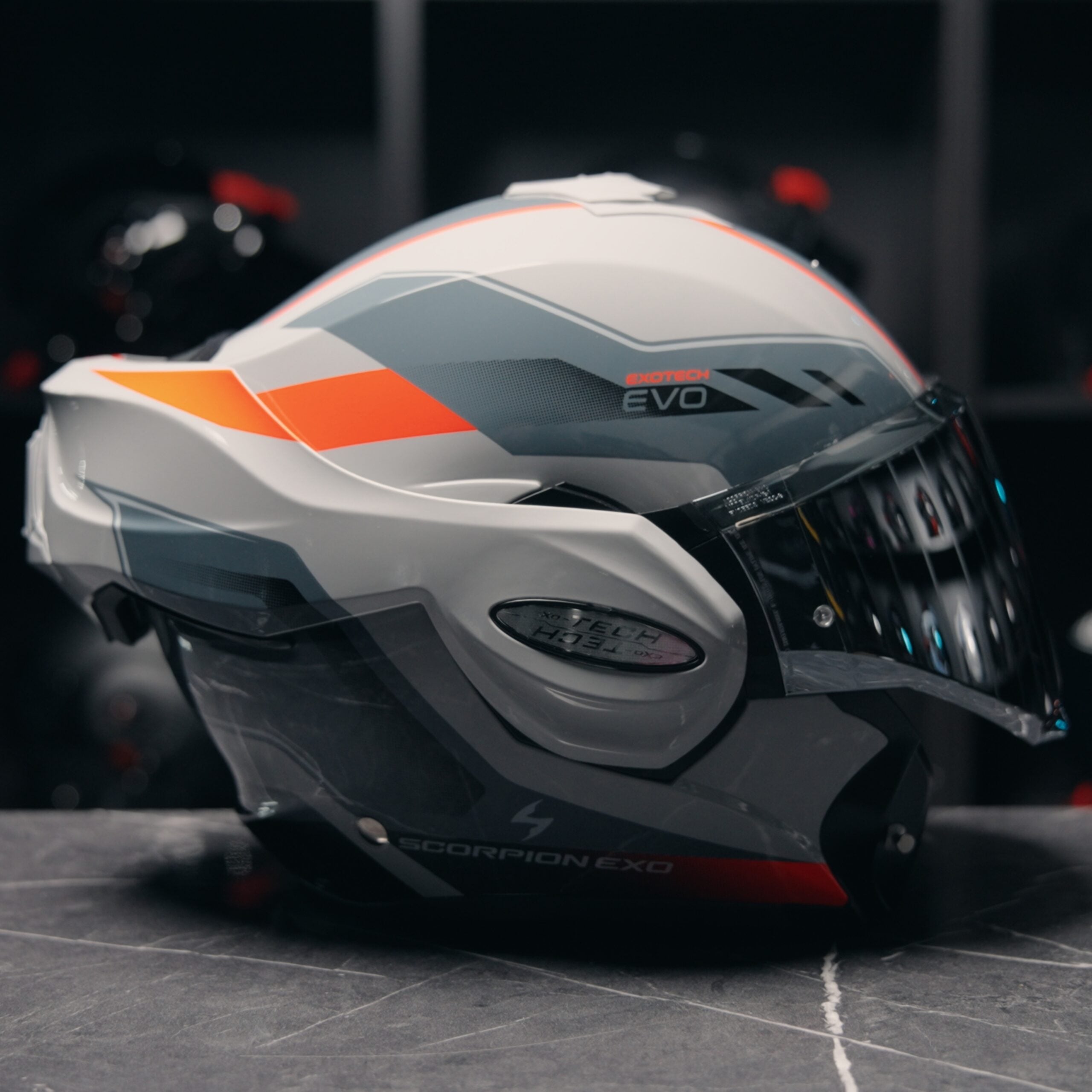 Scorpion Exo-Tech Evo Socius Grey Red
